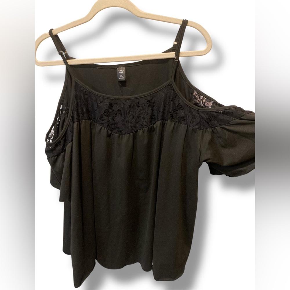 SHEIN Curve Women’s Black Off The Shoulder Cut Out Top Size 3XL